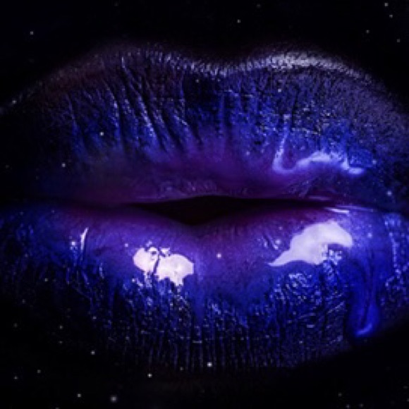 Meet your Posher, Ashlee - Picture 1 of 1